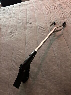 Reacher Grabber Tool with Suction Claw — Black/Silver